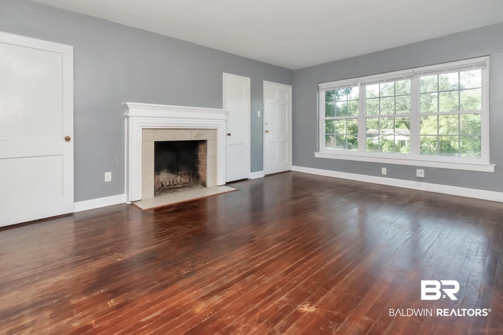 3521 Spring Hill Avenue Mobile, AL 36608 - Photo 5 of 27