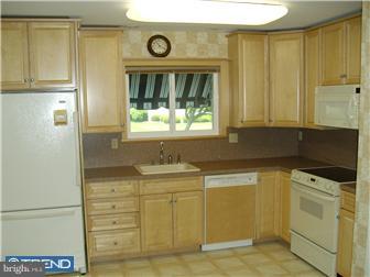781 Risley Road, Unit A Monroe Township, NJ 08831 - Photo 5 of 12 Kitchen