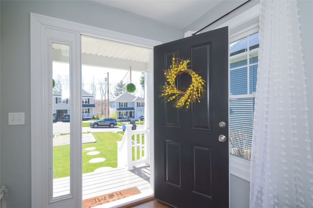 34 Hickory Road Cumberland, RI 02864 - Photo 3 of 30