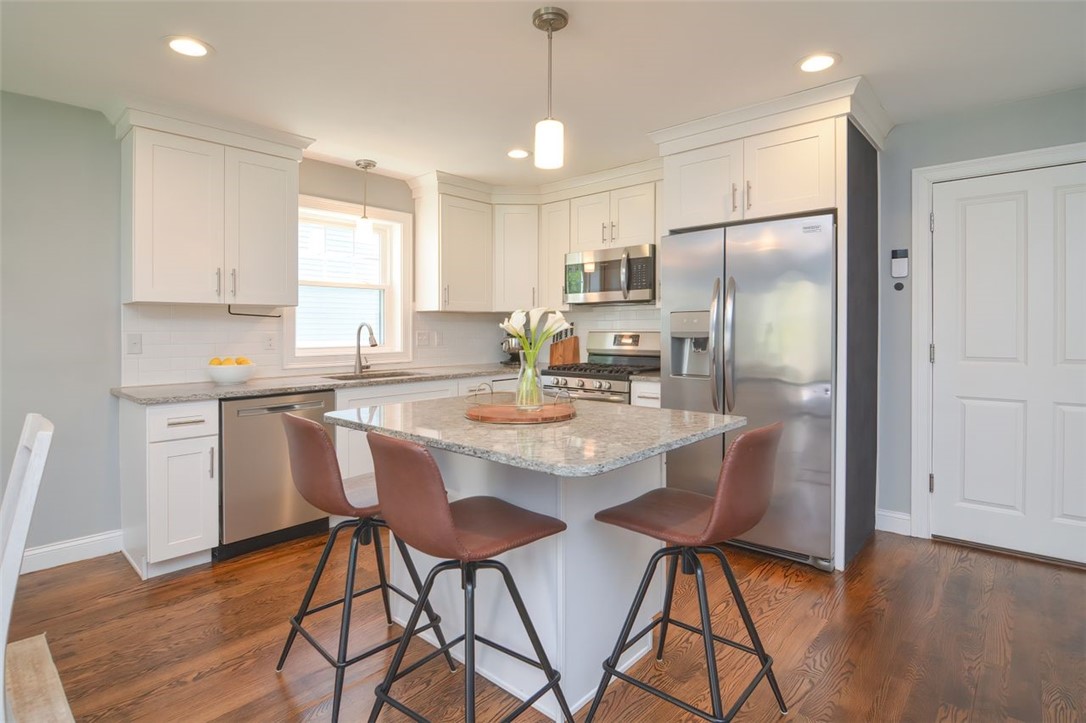 34 Hickory Road Cumberland, RI 02864 - Photo 10 of 30