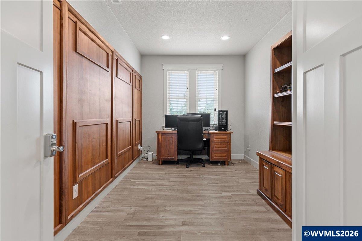4098 Portland Road Northeast Salem, OR 97301 - Photo 20 of 44