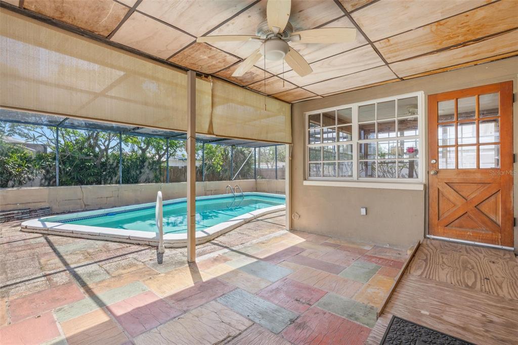 909 Woodley Road Clearwater, FL 33764 - Photo 13 of 29 a view of a backyard