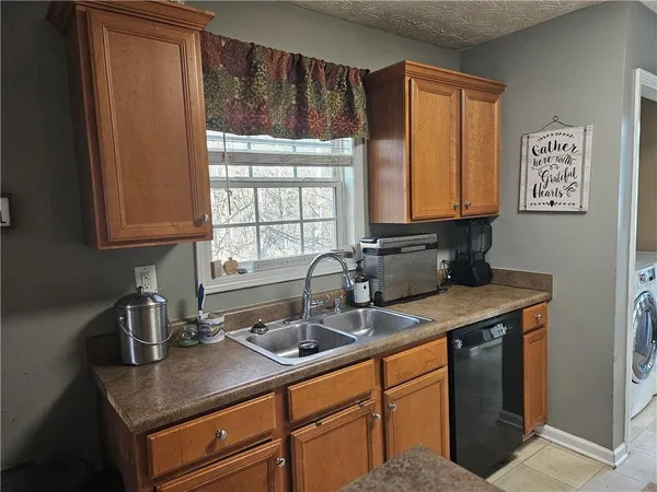 $305,000 | 105 Queensland Lane, Covington, GA 30016