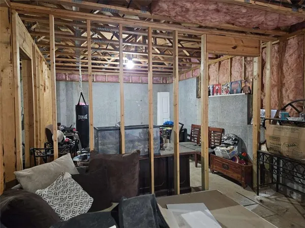 $305,000 | 105 Queensland Lane, Covington, GA 30016