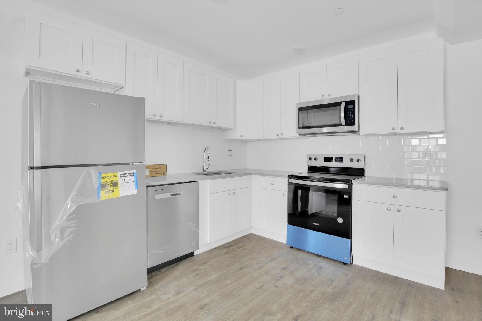 7037 Ridge Avenue, Unit 1B Philadelphia, PA 19128 - Photo 4 of 10