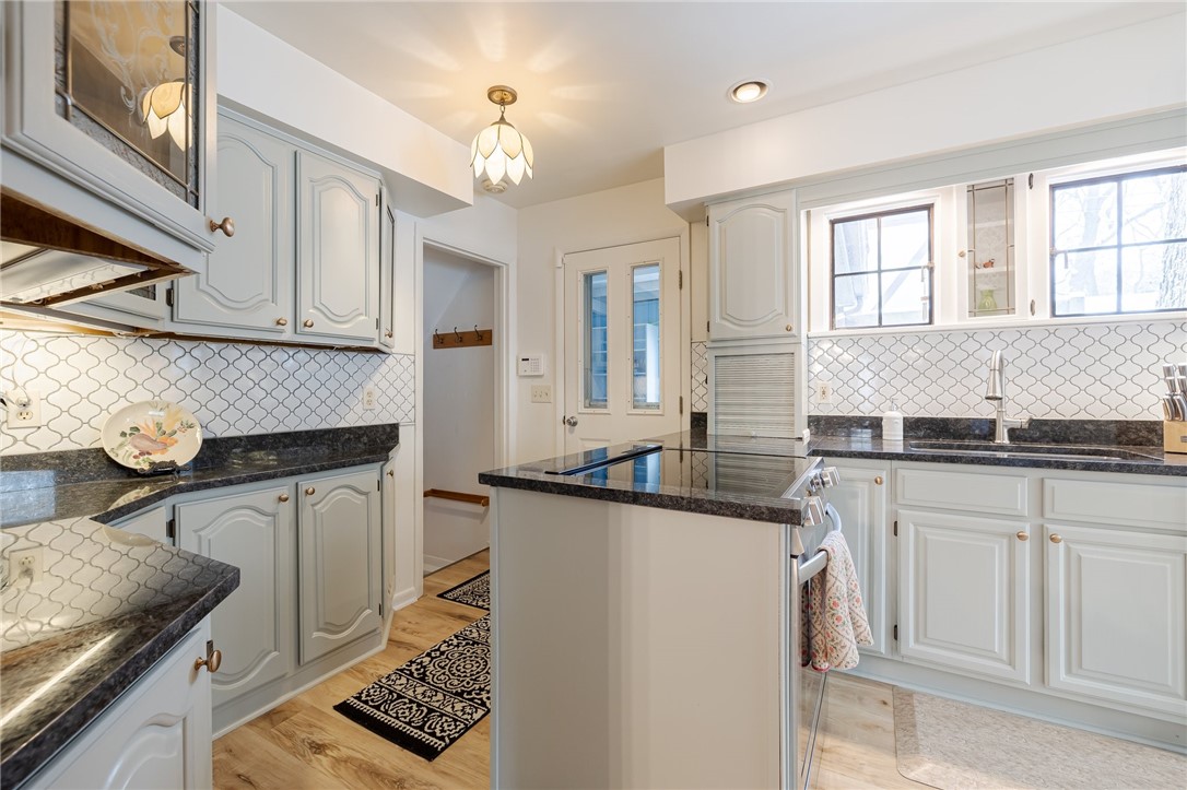 22 Ridgeview Drive Perinton, NY 14445 - Photo 14 of 28