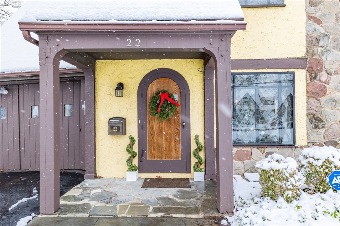 22 Ridgeview Drive Perinton, NY 14445 - Photo 2 of 28