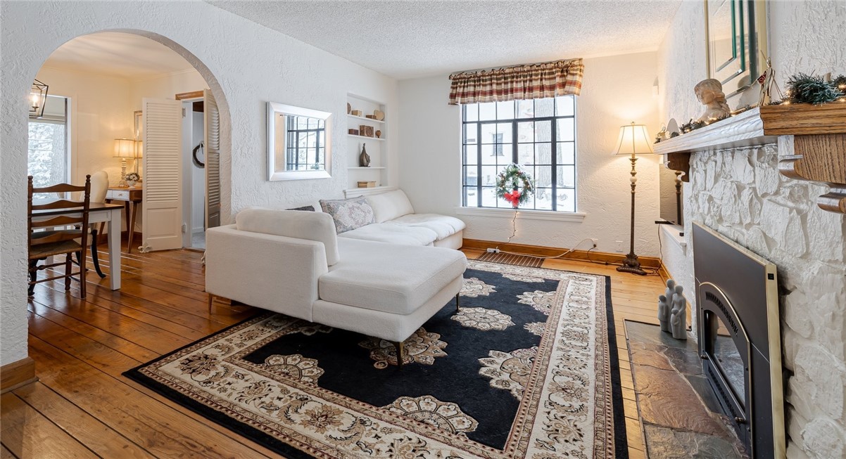 22 Ridgeview Drive Perinton, NY 14445 - Photo 8 of 28