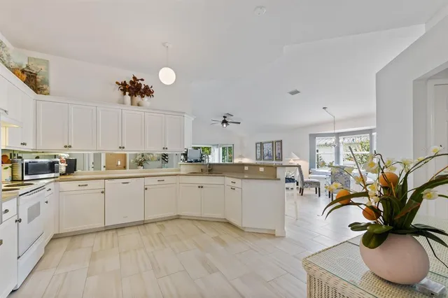 $319,900 | 512 Islamorada Boulevard, Punta Gorda, FL 33955