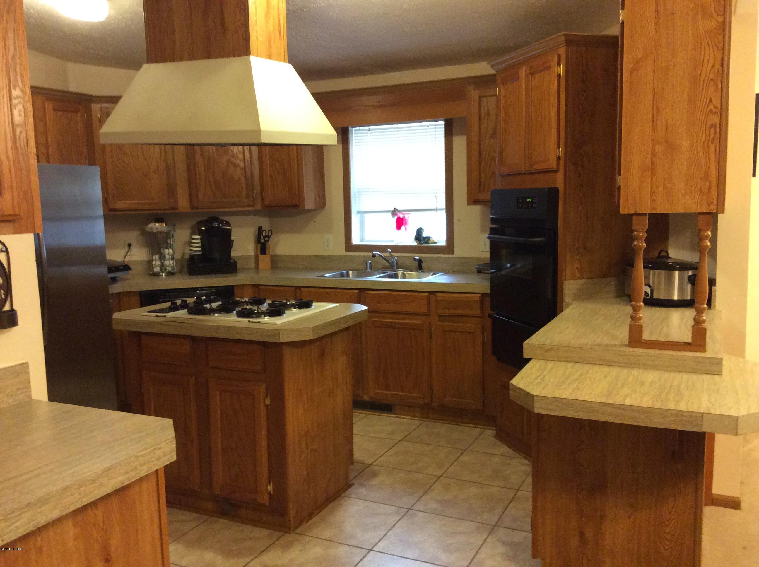 501 South Forest Street Belle Rive, IL 62810 - Photo 12 of 32