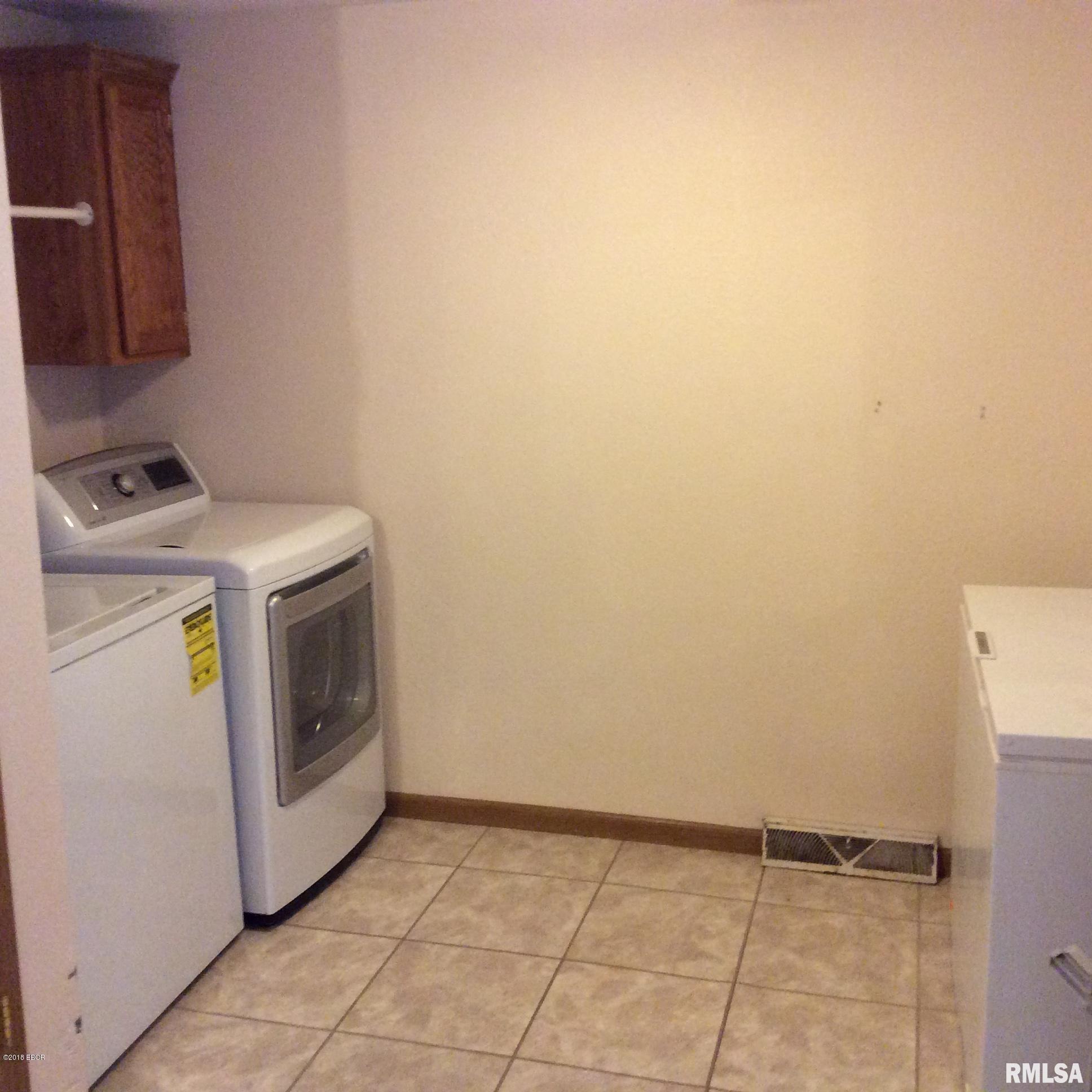 501 South Forest Street Belle Rive, IL 62810 - Photo 18 of 32