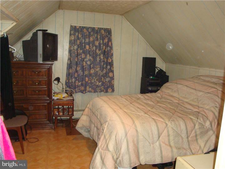 411 Abbott Road Hatboro, PA 19040 - Photo 16 of 25 Bedroom