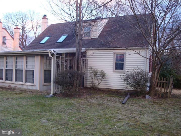411 Abbott Road Hatboro, PA 19040 - Photo 21 of 25 Exterior Back