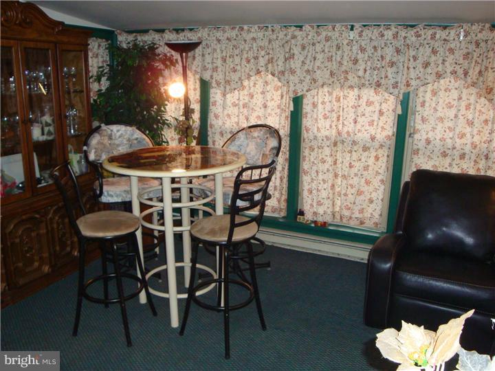 411 Abbott Road Hatboro, PA 19040 - Photo 9 of 25 Family Room