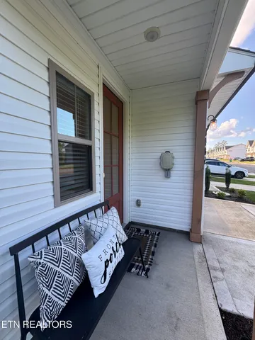 $359,000 | 8405 Whisper Lane, Powell, TN 37849