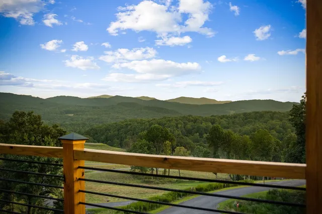 $1,275,000 | 261 Big Vly Drive, Blairsville, GA 30512