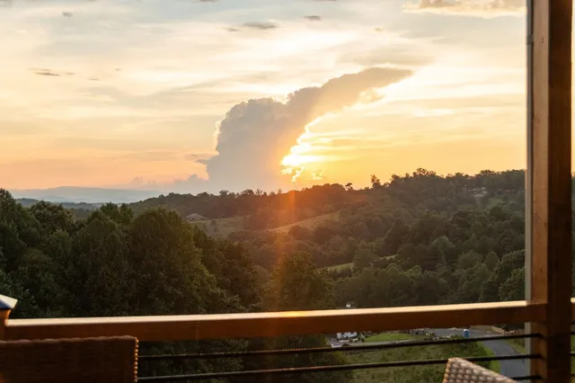 $1,275,000 | 261 Big Vly Drive, Blairsville, GA 30512