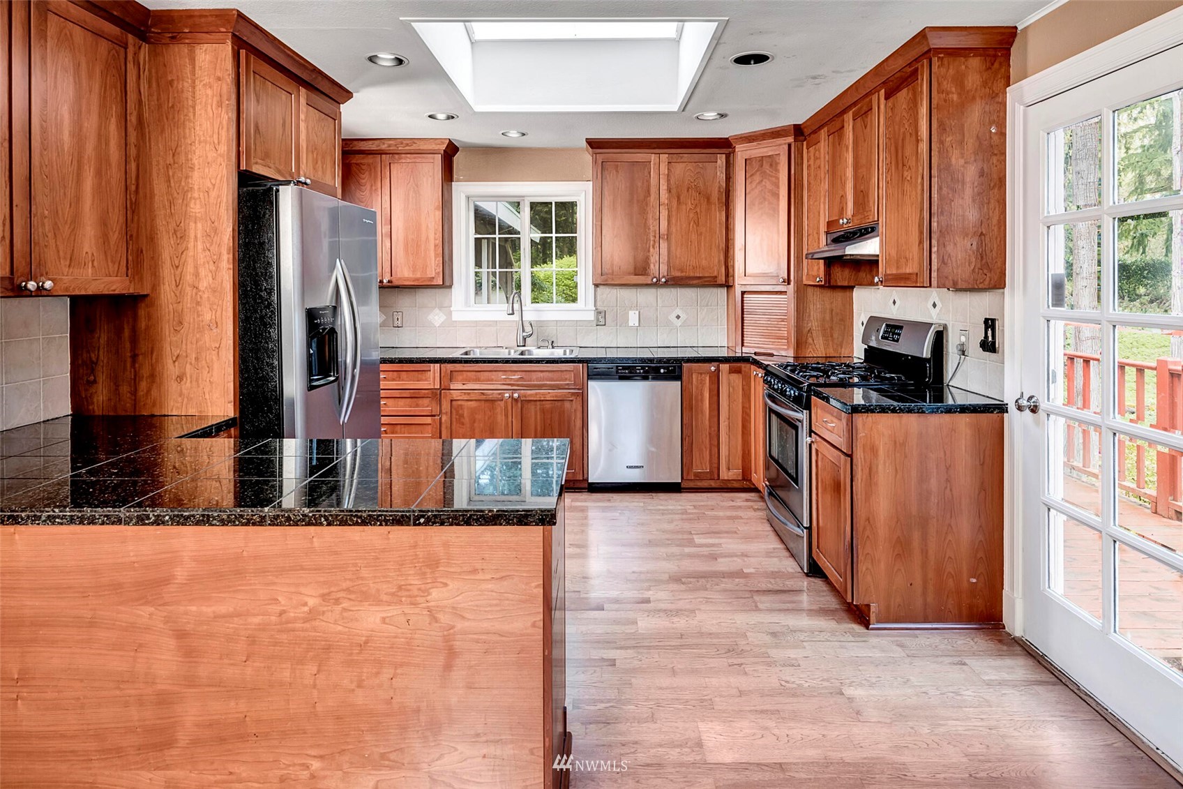 28207 Southeast Issaquah-Fall City Road Fall City, WA 98024 - Photo 11 of 40 Gallery Image 11