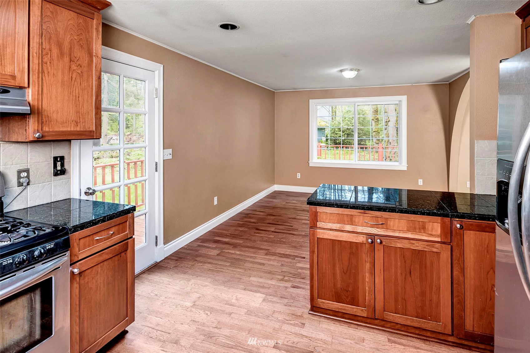 28207 Southeast Issaquah-Fall City Road Fall City, WA 98024 - Photo 14 of 40 Gallery Image 14