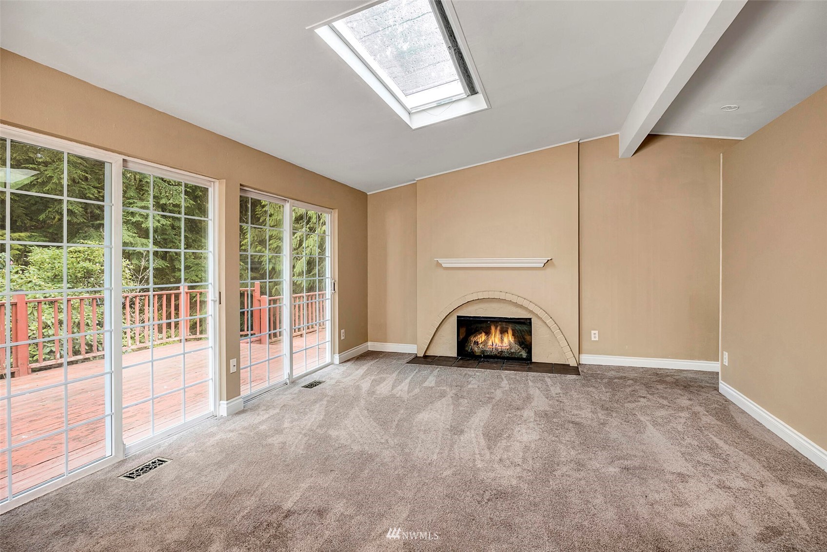 28207 Southeast Issaquah-Fall City Road Fall City, WA 98024 - Photo 4 of 40 Gallery Image 4