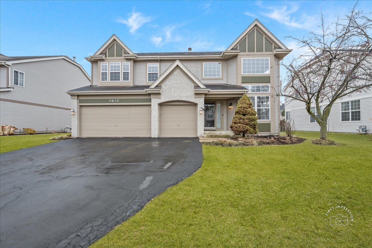 1635 Rosehall Lane Elgin, IL 60123 - Photo 2 of 29