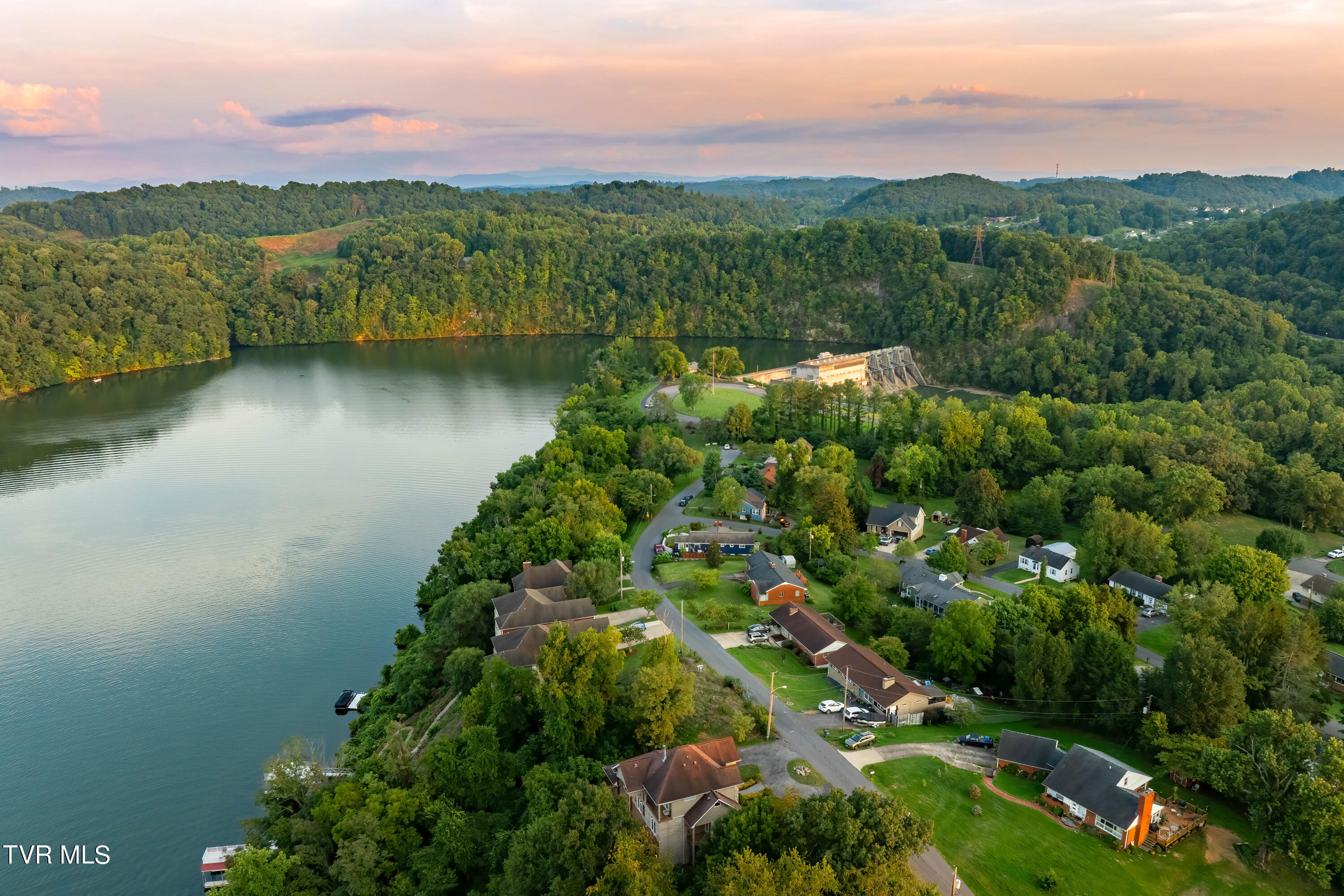 3613 Crest Road Kingsport, TN 37664 - Photo 11 of 58 3613 Crest Rd (12 of 61)