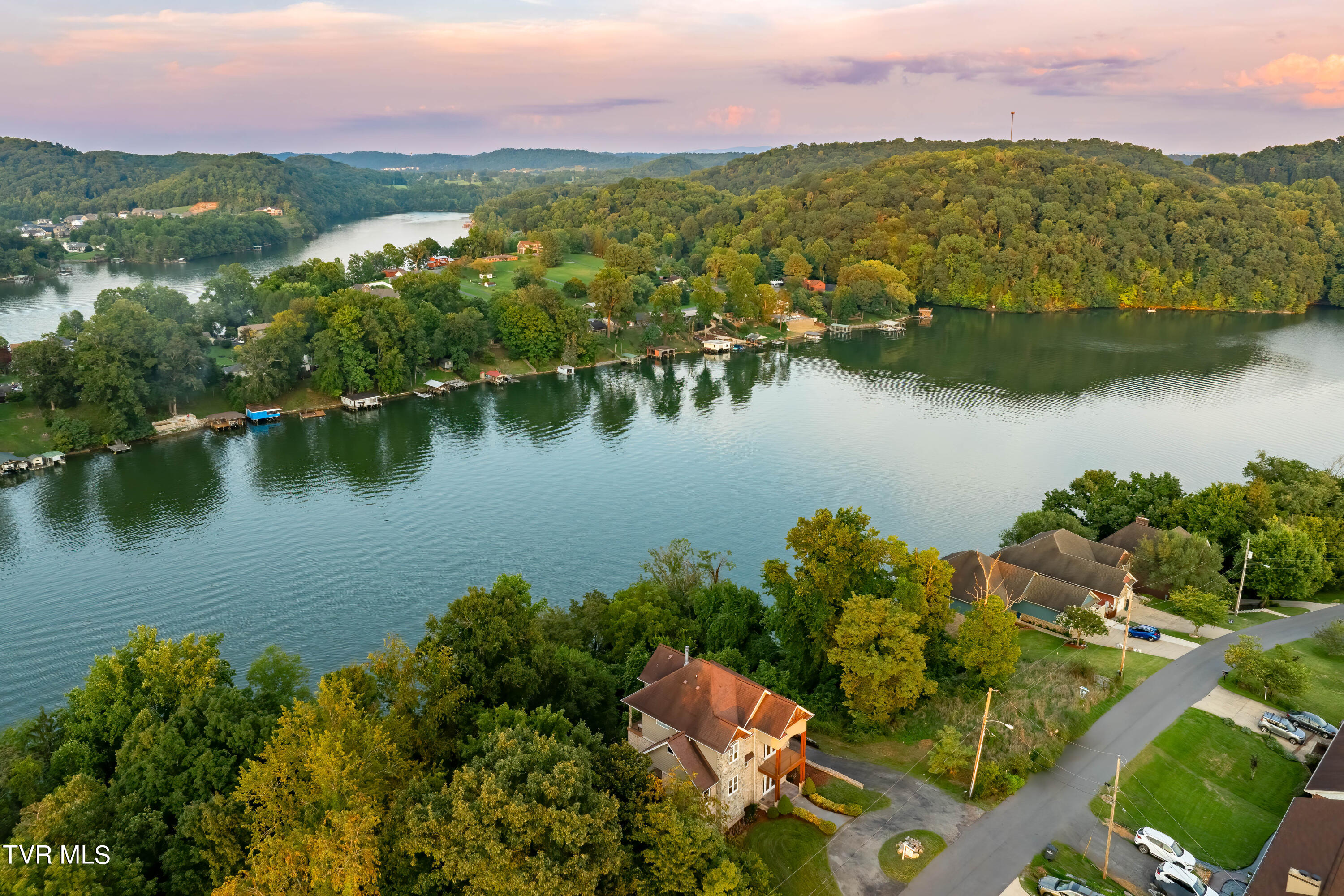 3613 Crest Road Kingsport, TN 37664 - Photo 12 of 58 3613 Crest Rd (13 of 61)