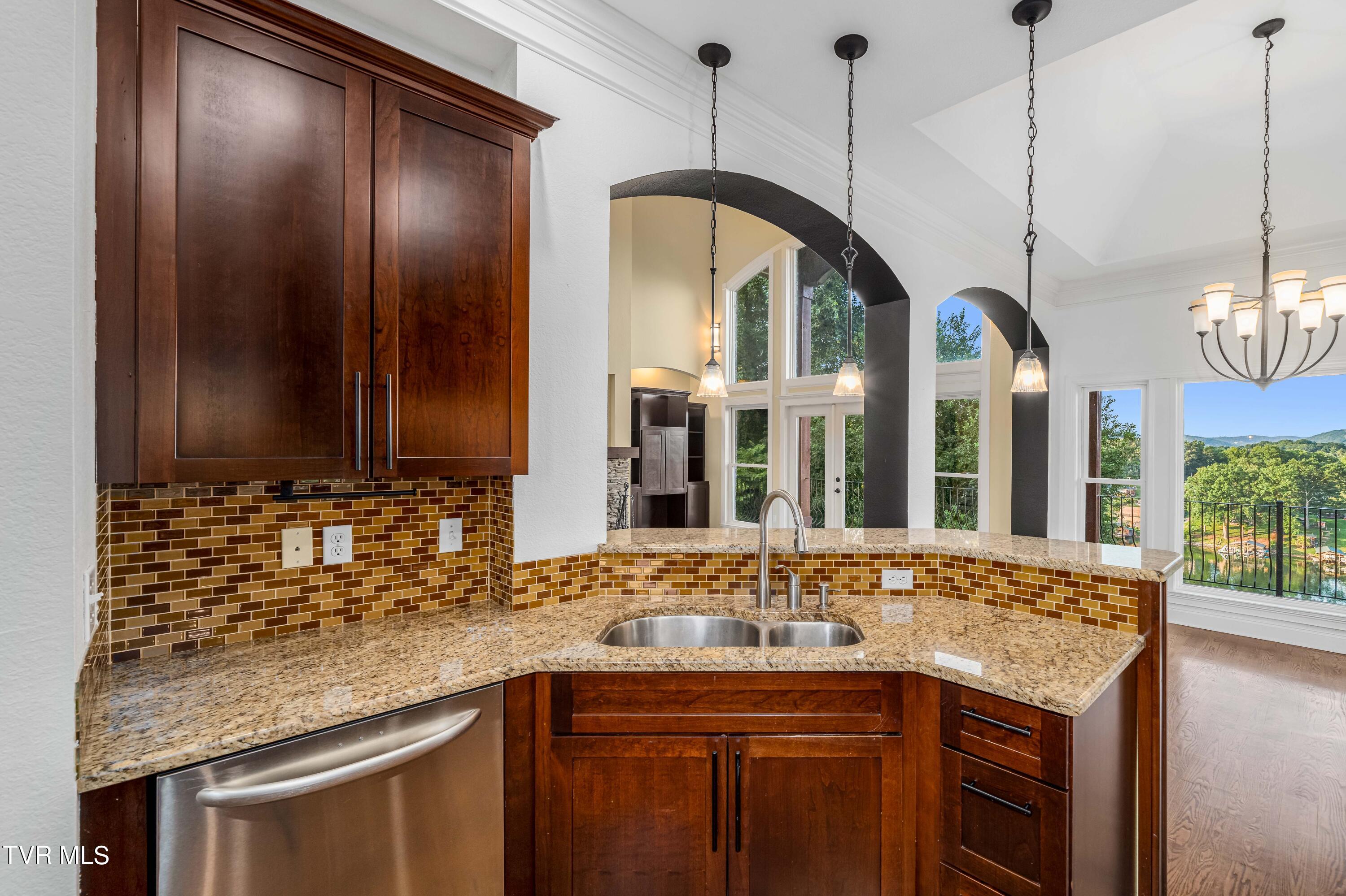 3613 Crest Road Kingsport, TN 37664 - Photo 29 of 58 3613 Crest Rd (30 of 61)