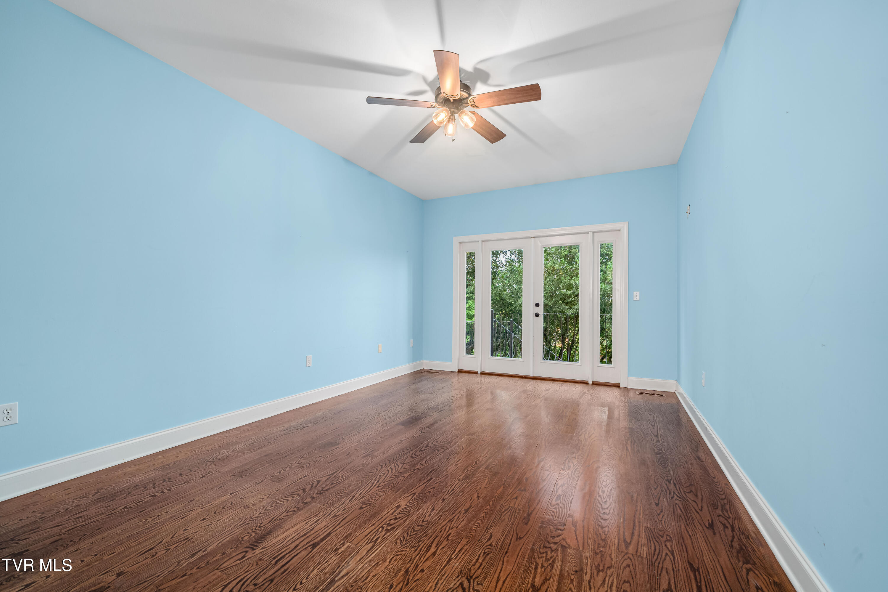 3613 Crest Road Kingsport, TN 37664 - Photo 35 of 58 3613 Crest Rd (37 of 61)