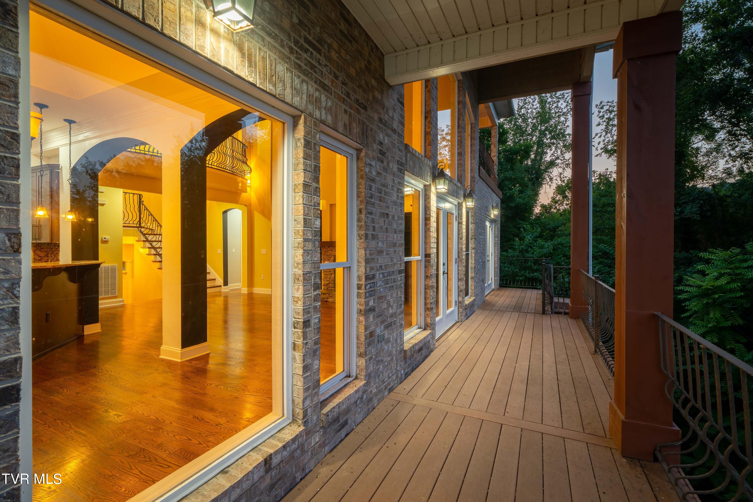 3613 Crest Road Kingsport, TN 37664 - Photo 6 of 58 3613 Crest Rd (6 of 61)