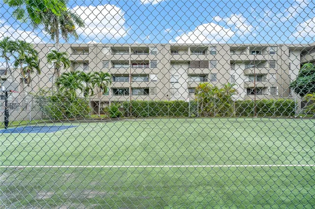 $359,899 | 830 Northwest 87th Avenue, Unit 406, Miami, FL 33172