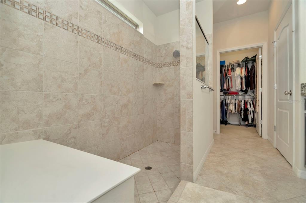 16340 Treasure Point Drive Wimauma, FL 33598 - Photo 15 of 50