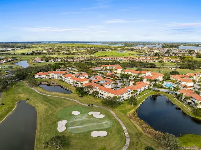 $425,000 | 5075 Harmony Circle, Unit 301, Vero Beach, FL 32967