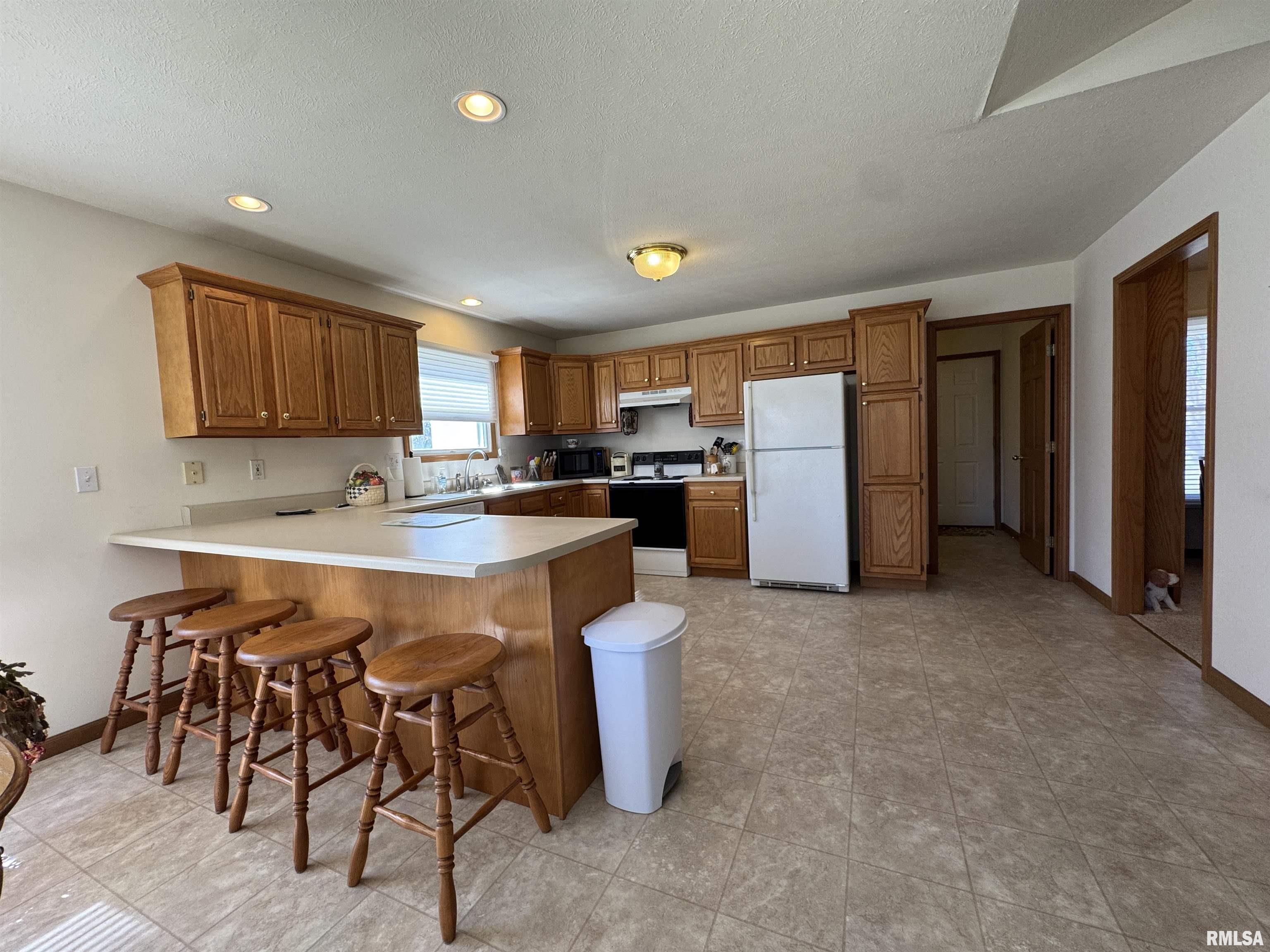 740 1st Street Sherman, IL 62684 - Photo 12 of 44