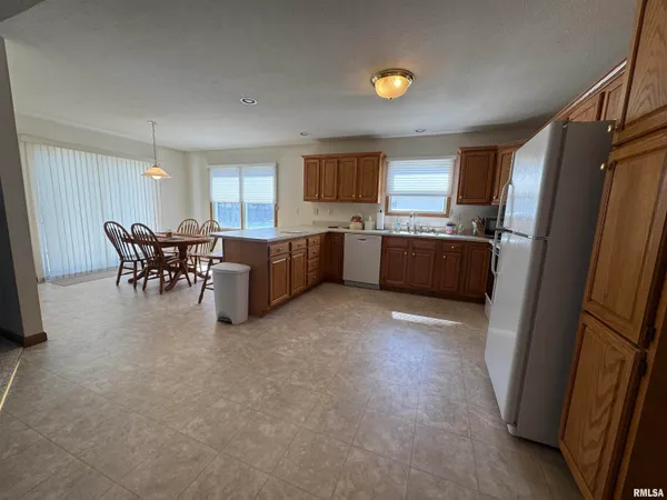 $385,000 | 740 1st Street, Sherman, IL 62684