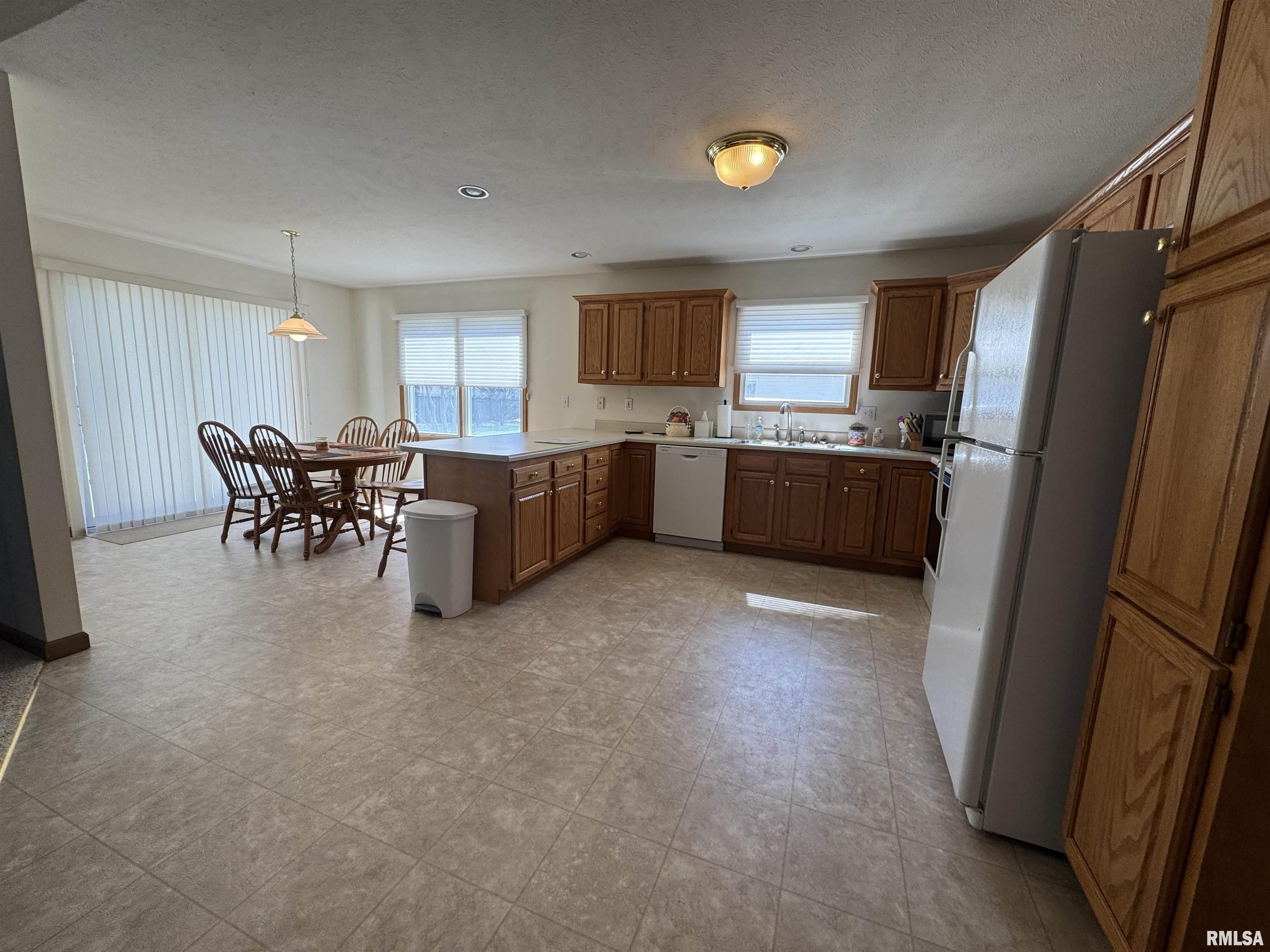 740 1st Street Sherman, IL 62684 - Photo 13 of 44