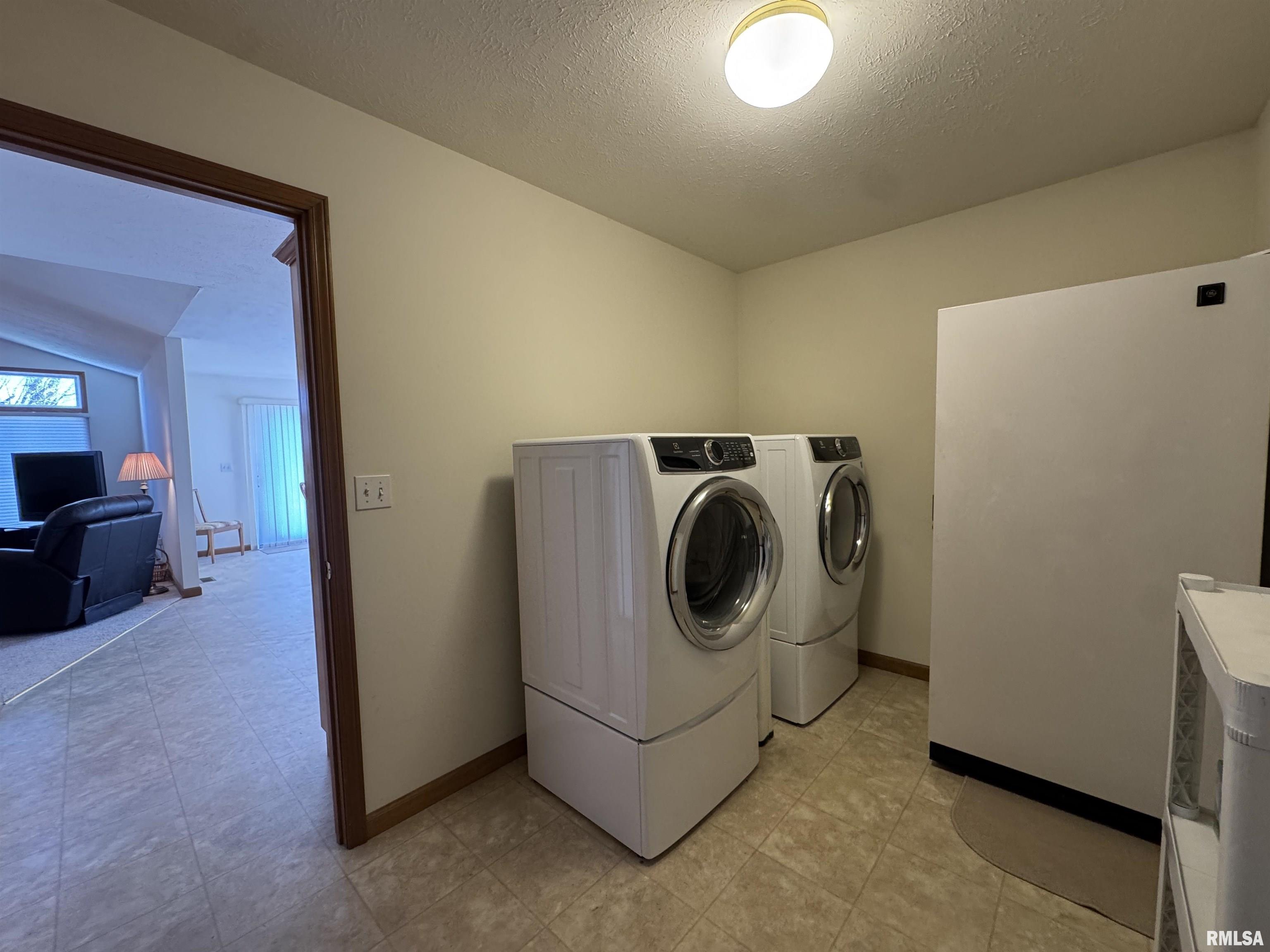 740 1st Street Sherman, IL 62684 - Photo 22 of 44