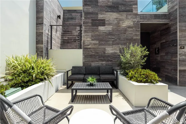 $960,500 | 380 Cordova Street, Unit 403, Pasadena, CA 91101