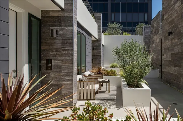 $960,500 | 380 Cordova Street, Unit 403, Pasadena, CA 91101