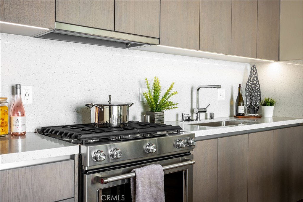 380 Cordova Street, Unit 403 Pasadena, CA 91101 - Photo 8 of 22