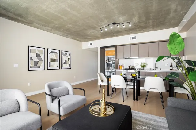 $960,500 | 380 Cordova Street, Unit 403, Pasadena, CA 91101