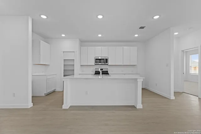 $310,000 | 1875 Nuthatch Ridge, New Braunfels, TX 78130