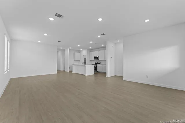 $310,000 | 1875 Nuthatch Ridge, New Braunfels, TX 78130