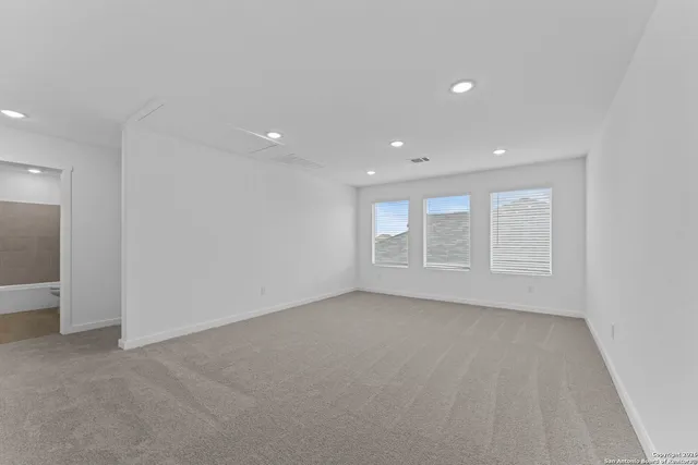 $310,000 | 1875 Nuthatch Ridge, New Braunfels, TX 78130