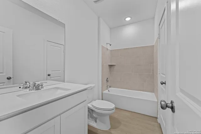 $310,000 | 1875 Nuthatch Ridge, New Braunfels, TX 78130