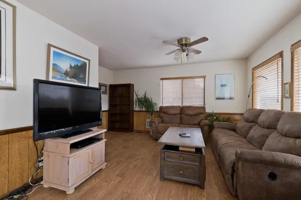 $749,000 | 225 Pinon Hill Road, Mammoth Lakes, CA 93546