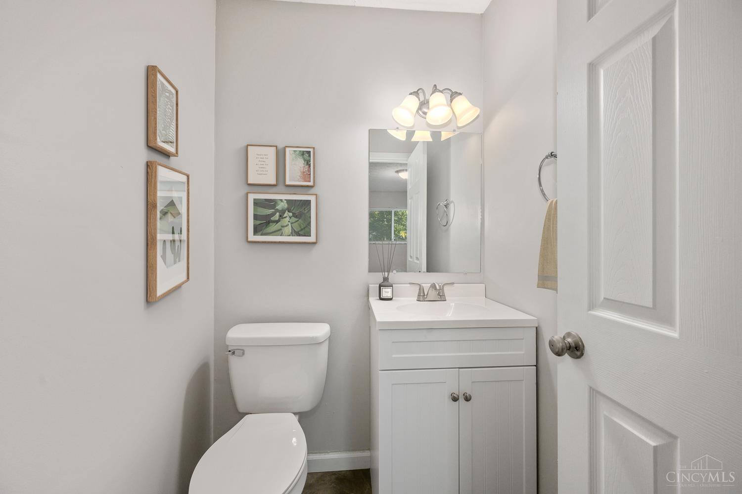 6210 Ridge Avenue, Unit 8 Cincinnati, OH 45213 - Photo 9 of 12