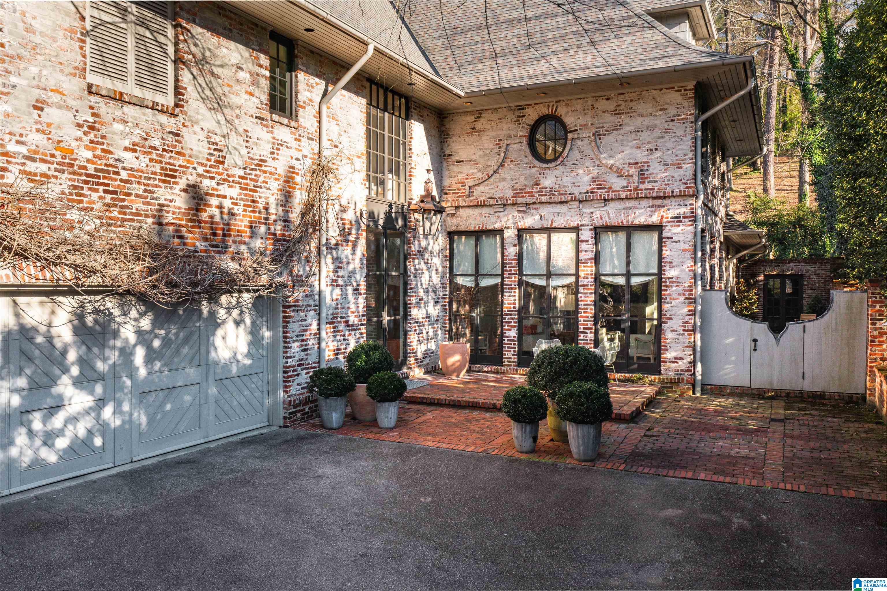 2815 Canterbury Road Birmingham, AL 35223 - Photo 2 of 49