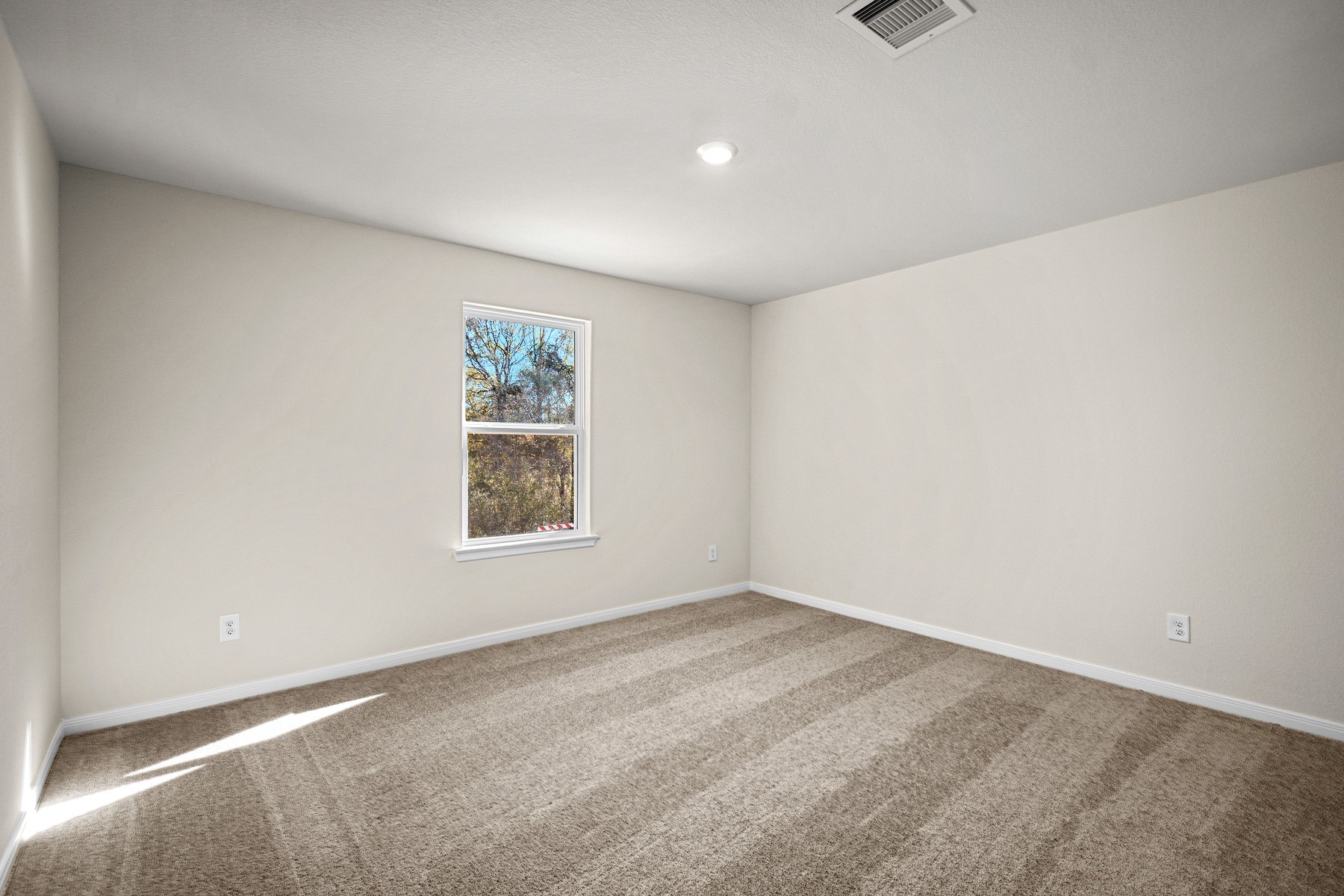 340 Fastboy Lane Waller, TX 77484 - Photo 19 of 22 an empty room with a window