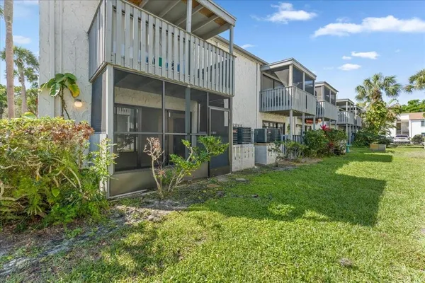 $1,400 | 11566 7th Lane North, Unit 1211, St. Petersburg, FL 33716